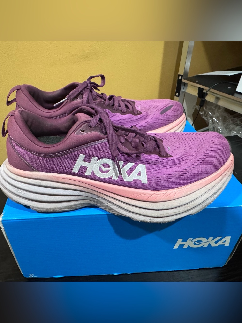 Hoka Bondi 8 Women's Running Shoes Size 7.5 in box - Picture 12 of 14